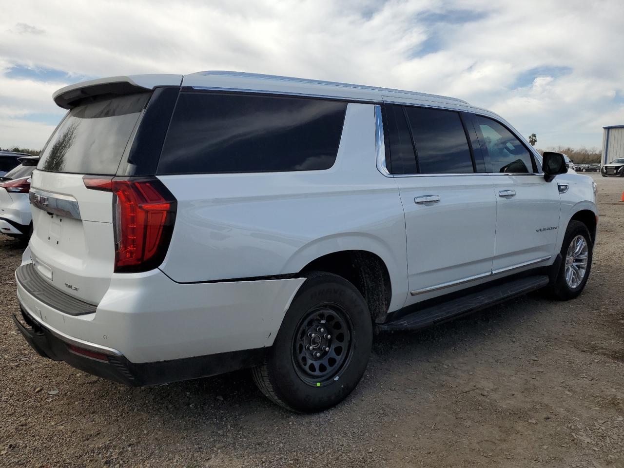 2023 GMC YUKON XL C1500 SLT VIN:1GKS1GKD3PR371940