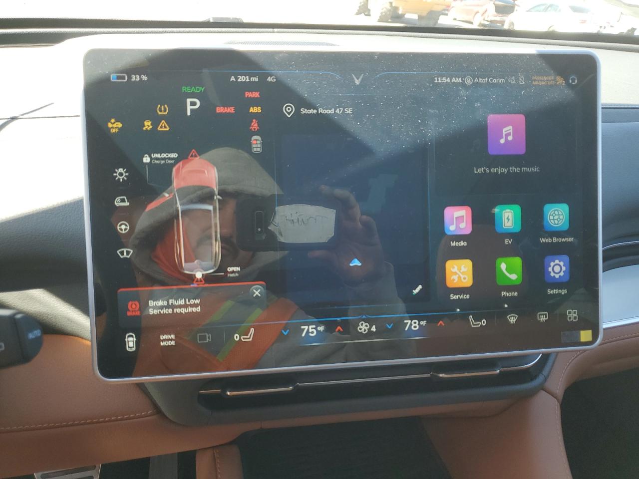 2024 VINFAST TRADING AND PRODUCTION LLC VF 9 PLUS VIN:RLLV2CJA8RH001233