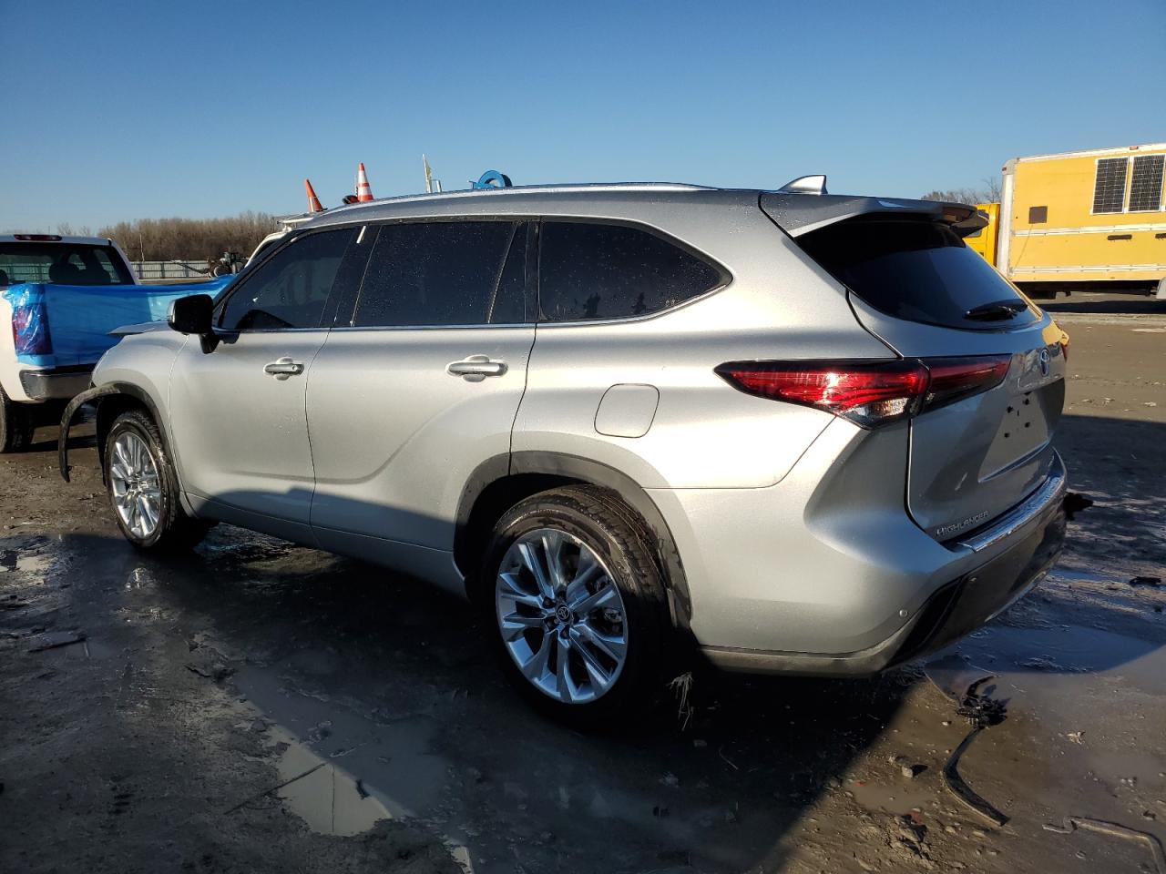 2023 TOYOTA HIGHLANDER L VIN:5TDKDRBHXPS522016