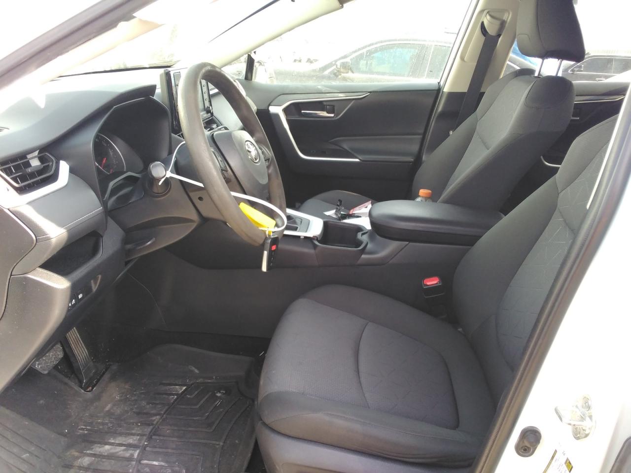2022 TOYOTA RAV4 XLE VIN:2T3W1RFV2NW205353