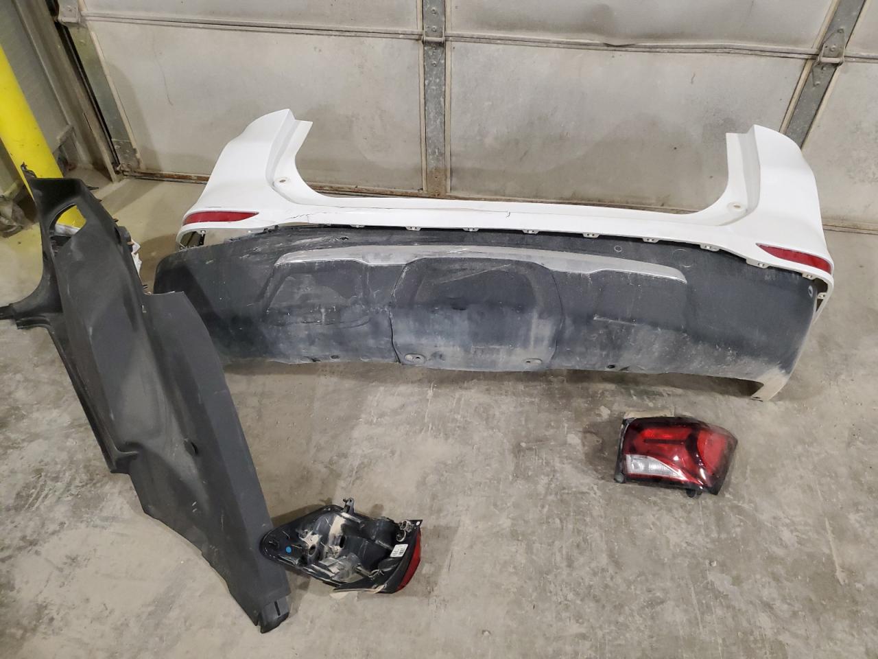 2022 CHEVROLET EQUINOX LT VIN:3GNAXKEV7NL235173