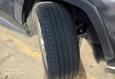 2019 Toyota RAV4 VIN: