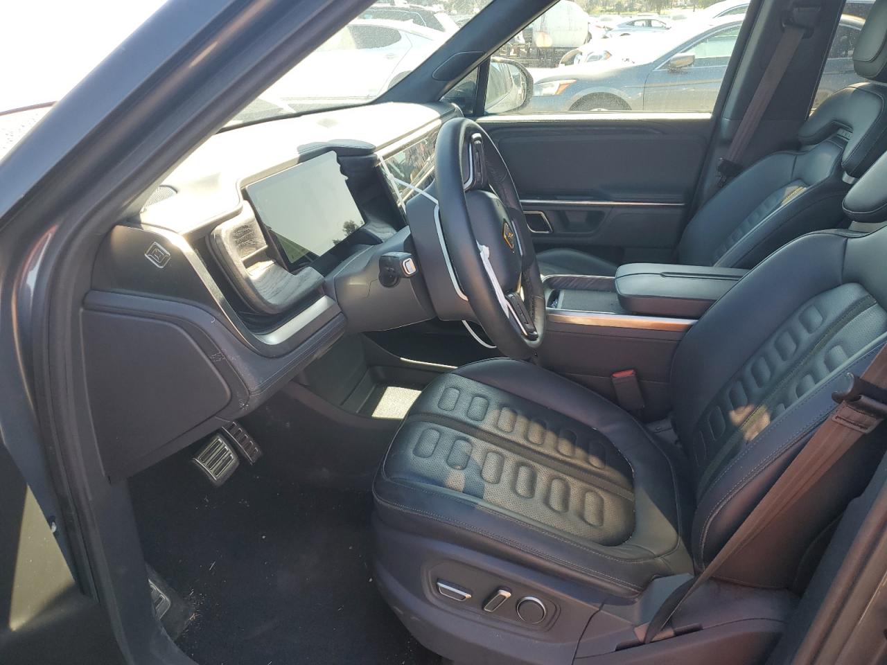 2022 RIVIAN R1T ADVENTURE VIN:7FCTGAAA5NN014843