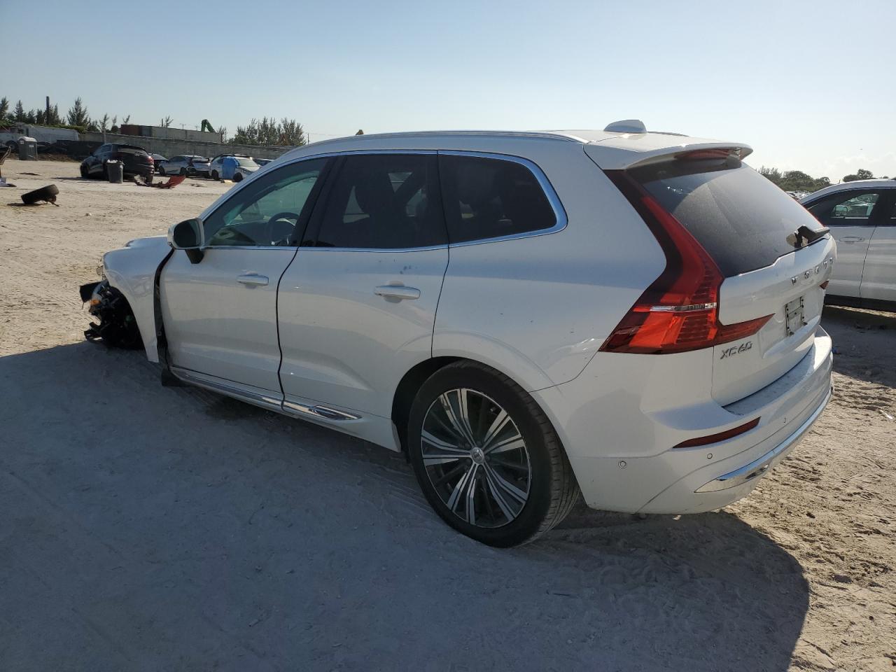 2023 VOLVO XC60 PLUS VIN:YV4L12DE4P1259474