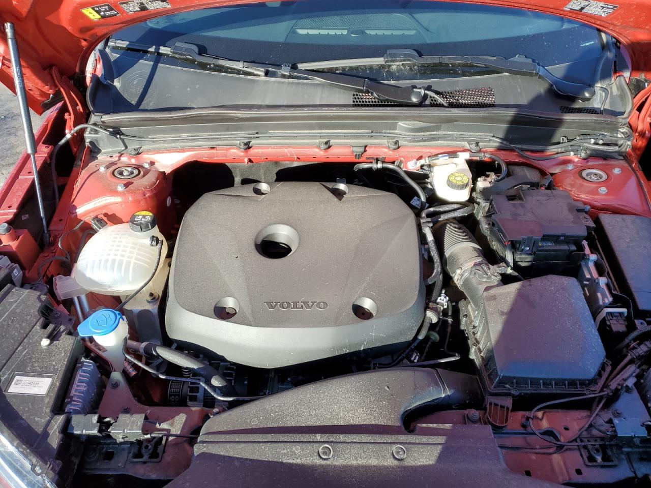 2022 VOLVO XC40 T5 R-DESIGN VIN:YV4162UMXN2752499