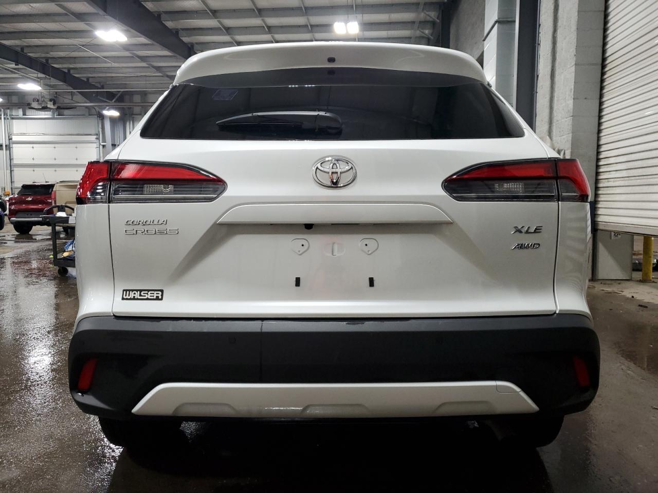 2024 TOYOTA COROLLA CROSS XLE VIN:7MUDAABG0RV106494