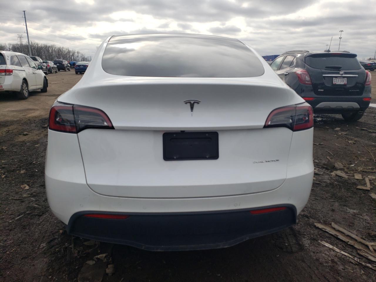 2022 TESLA MODEL Y  VIN:7SAYGDEE2NA018311