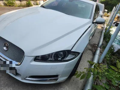 2015 Jaguar XF VIN:
