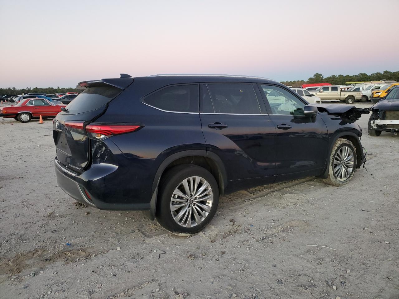 2023 TOYOTA HIGHLANDER L VIN:5TDKDRBH6PS035203