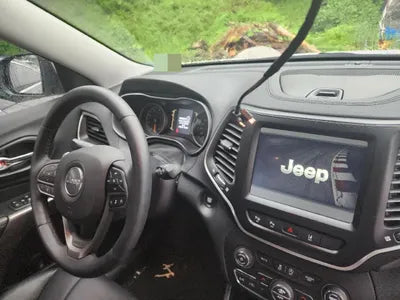2019 Jeep Cherokee VIN: