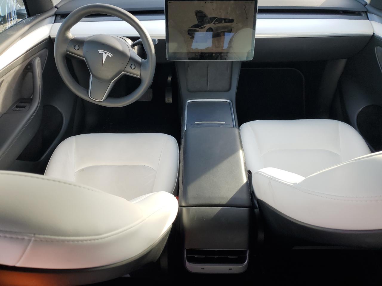2023 TESLA MODEL Y  VIN:7SAYGDEE1PF638153