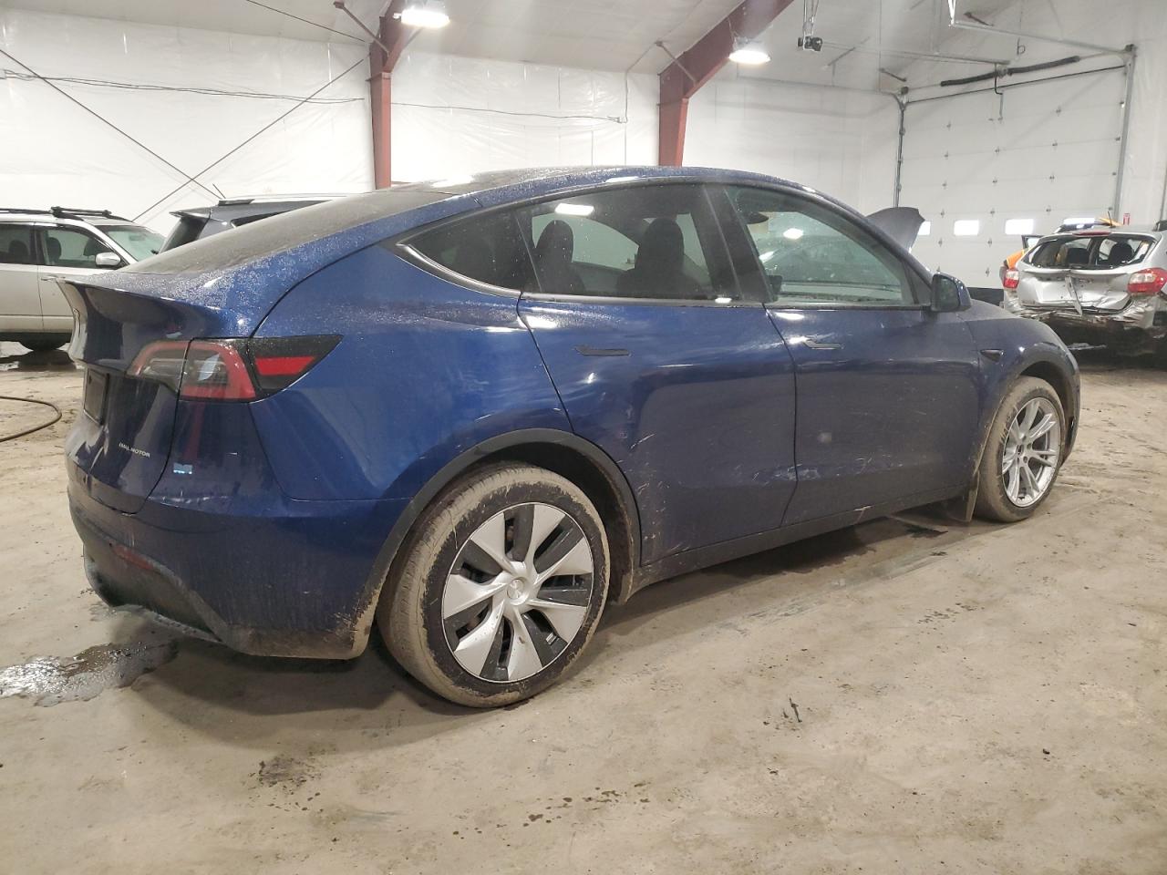 2023 TESLA MODEL Y  VIN:7SAYGDEEXPF803617