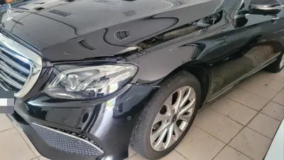 2018 Mercedes-Benz E 300 VIN: