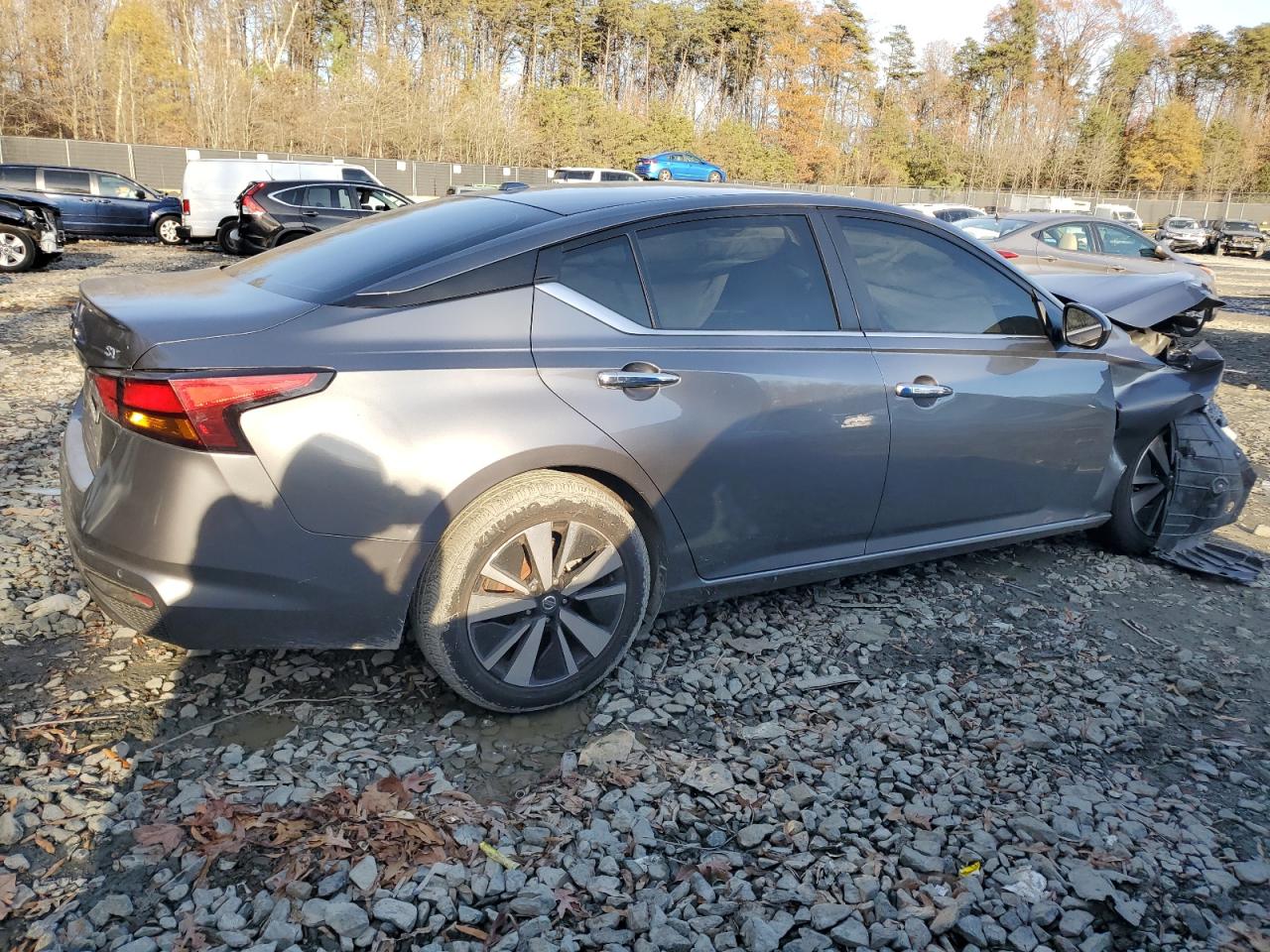 2022 NISSAN ALTIMA SV VIN:1N4BL4DV2NN385557