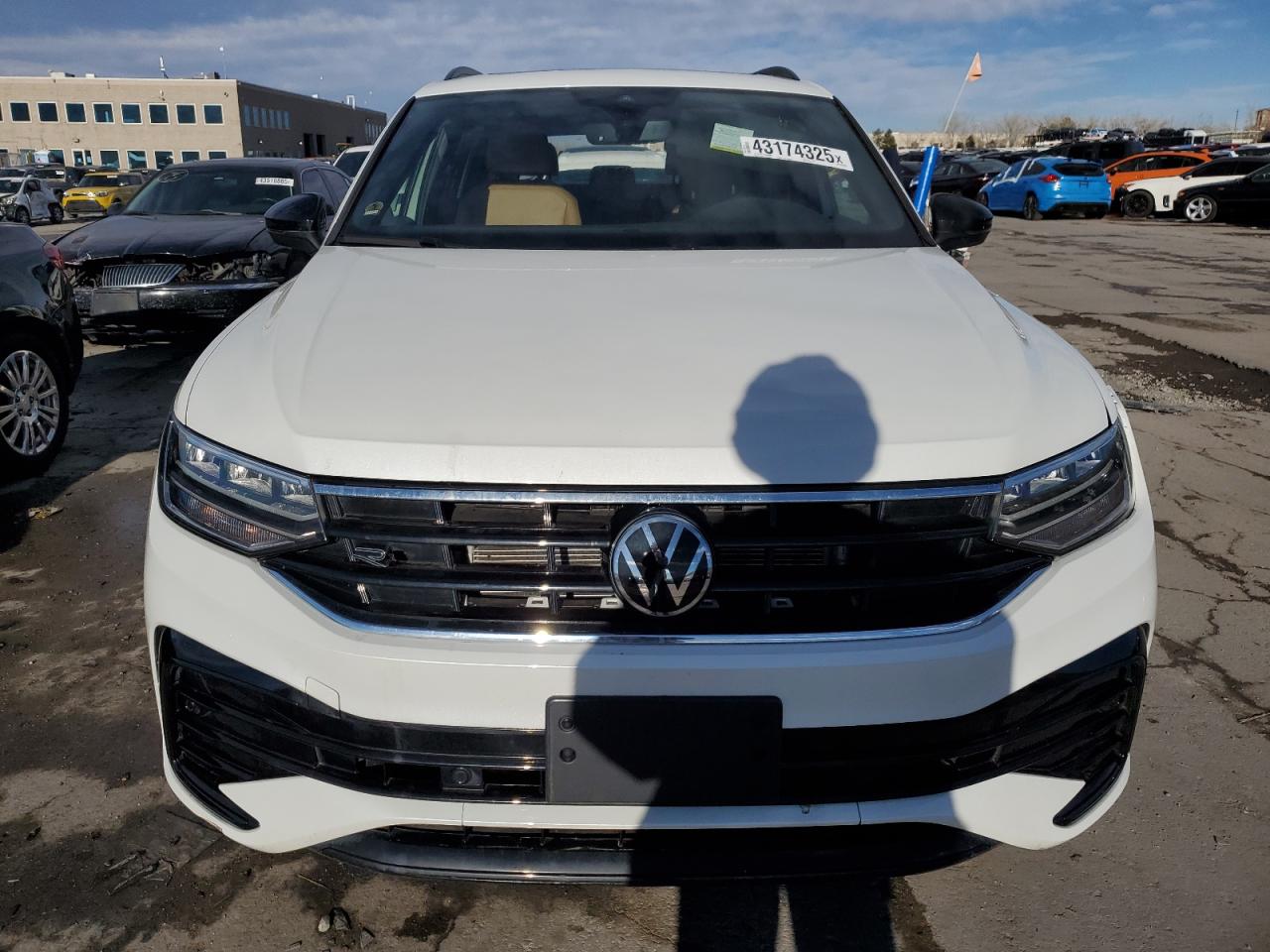 2024 VOLKSWAGEN TIGUAN SE R-LINE BLACK VIN:3VV8B7AX5RM071529