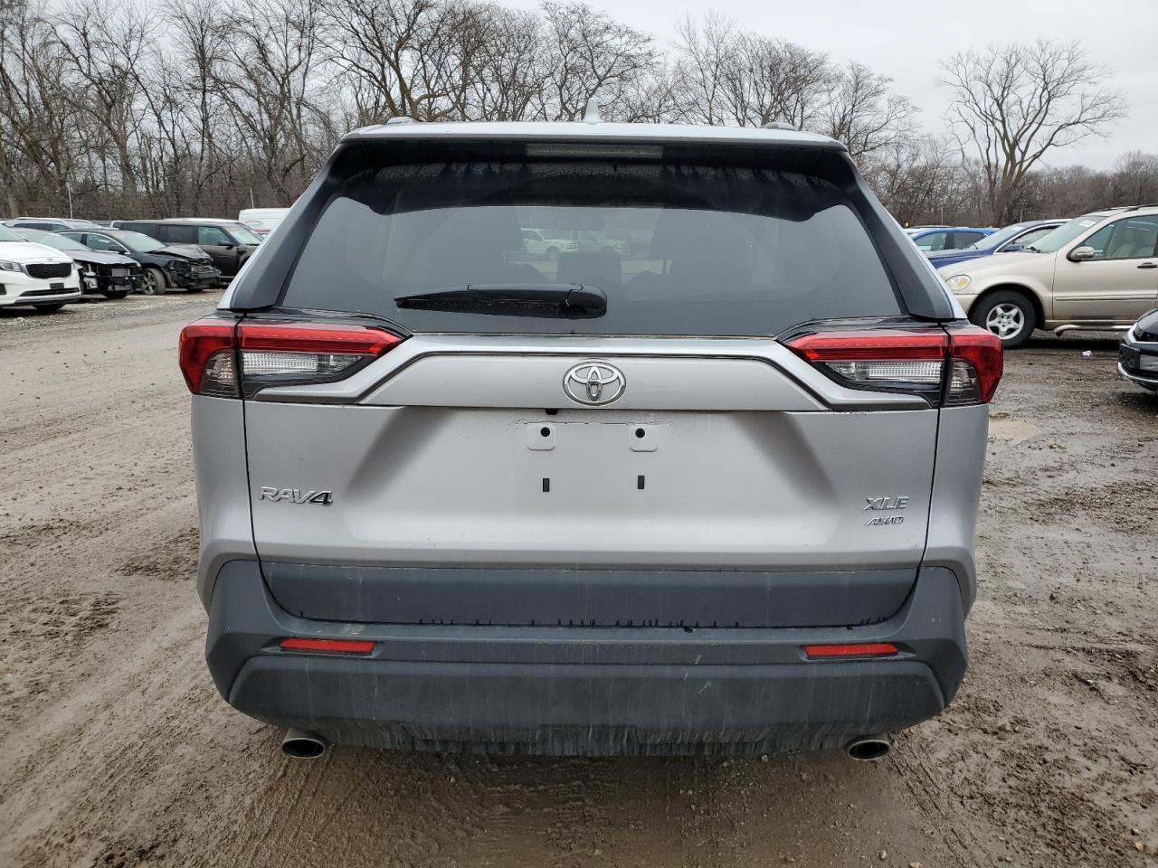 2022 TOYOTA RAV4 XLE PREMIUM VIN:2T3A1RFV4NC317437