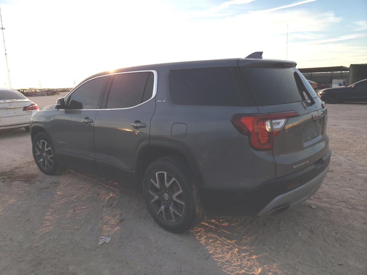 2022 GMC ACADIA SLE VIN:1GKKNKL47NZ125802