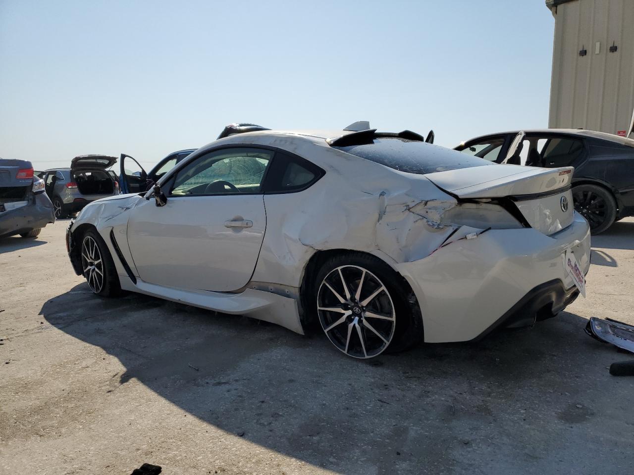 2022 TOYOTA GR 86  VIN:JF1ZNBB17N9751485