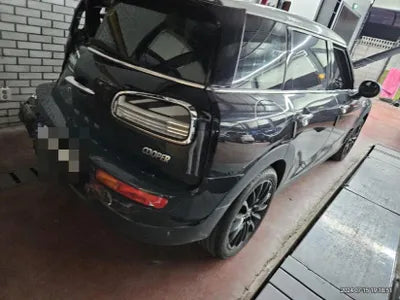 2022 MINI Clubman VIN: