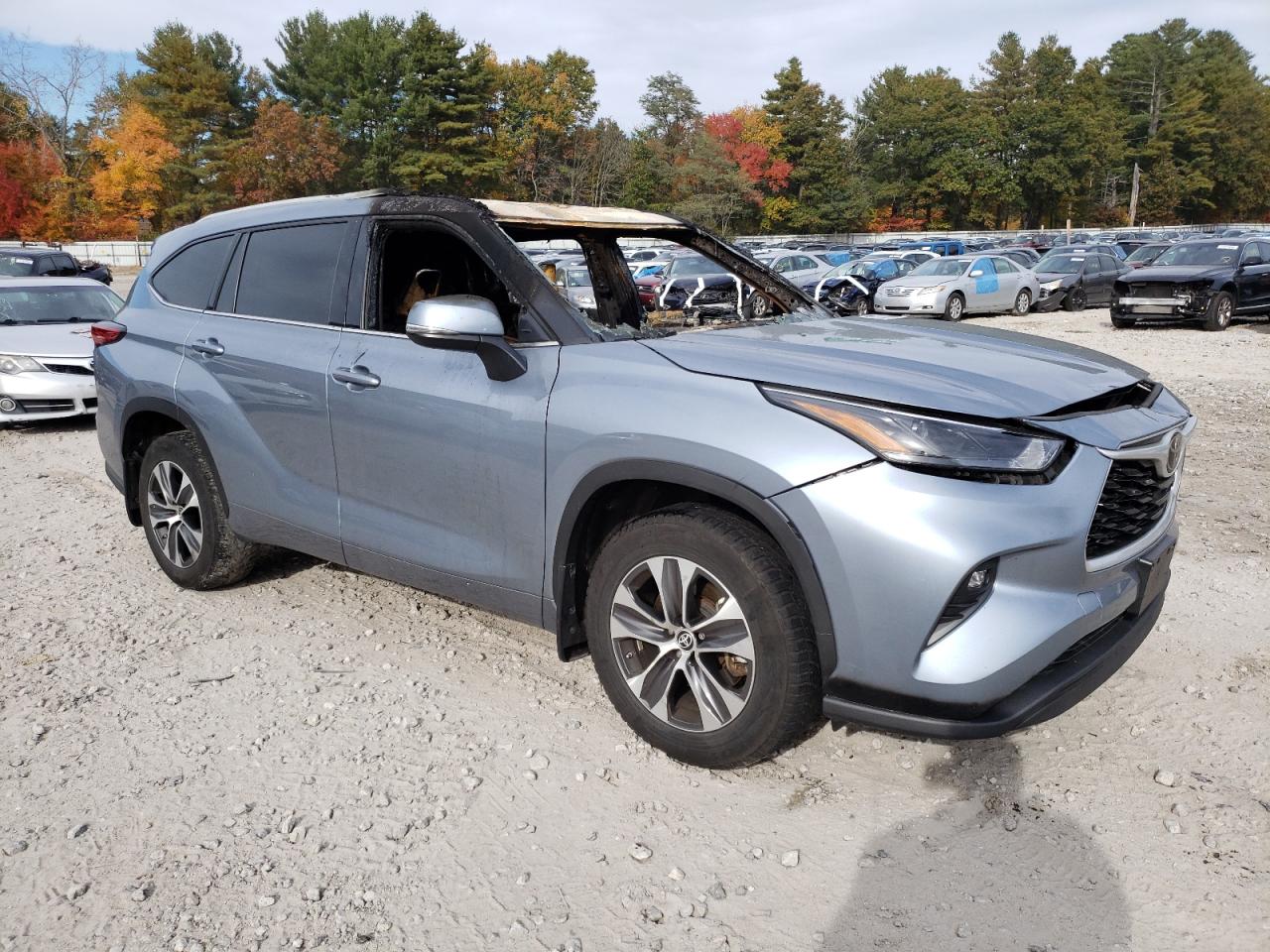 2022 TOYOTA HIGHLANDER XLE VIN:5TDGZRBH2NS244586