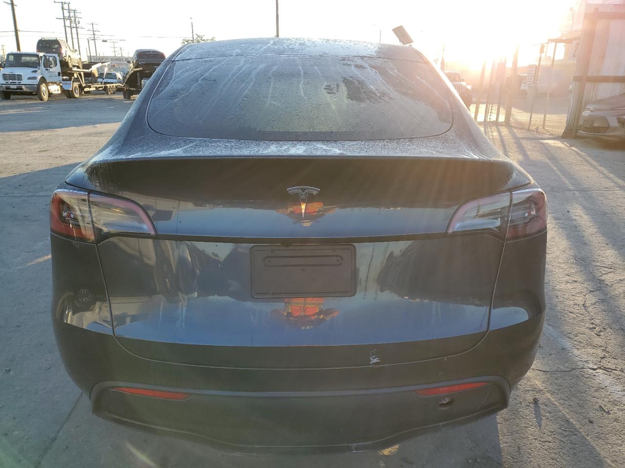 2024 TESLA MODEL Y  VIN:7SAYGDED5RF034308