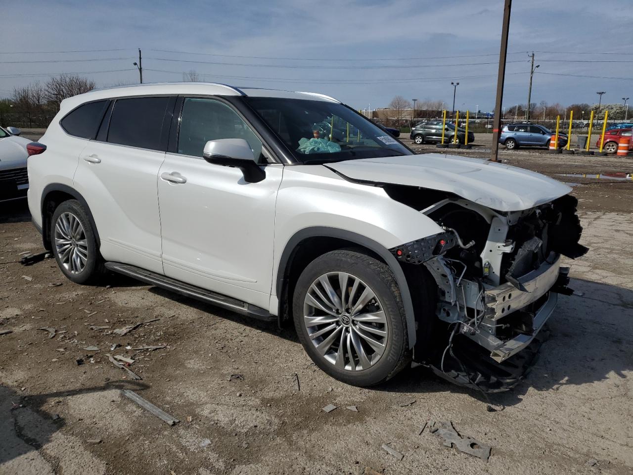 2022 TOYOTA HIGHLANDER PLATINUM VIN:5TDFZRBH0NS207760