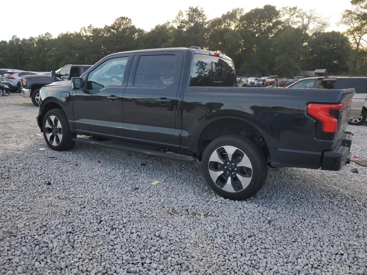 2024 FORD F150 LIGHTNING PLATINUM VIN:WBA8D9C37HA011646