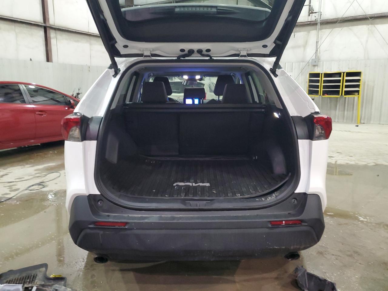 2024 TOYOTA RAV4 XLE VIN:2T3P1RFV1RC479039
