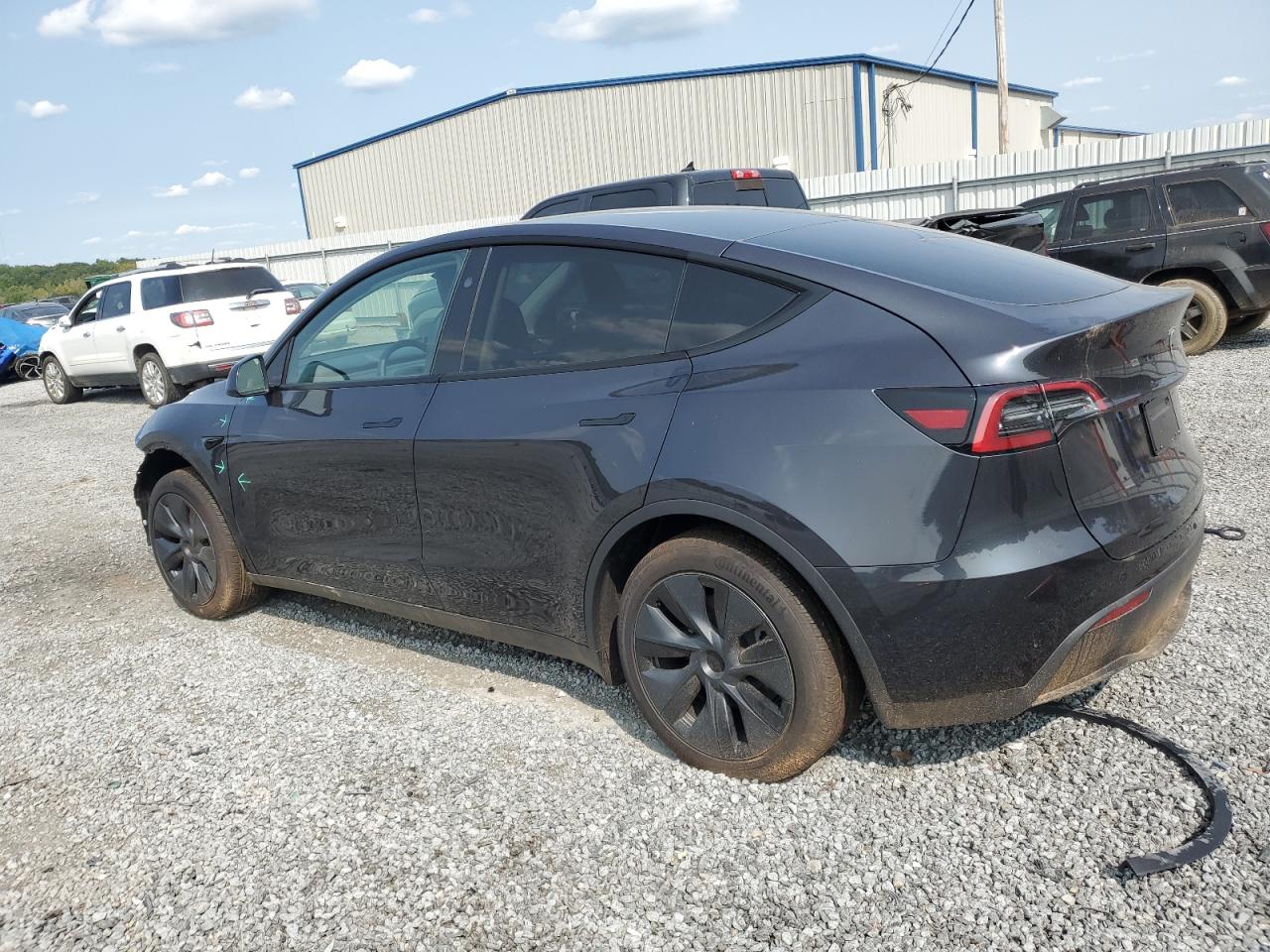 2024 TESLA MODEL Y  VIN:7SAYGDEDXRF098909