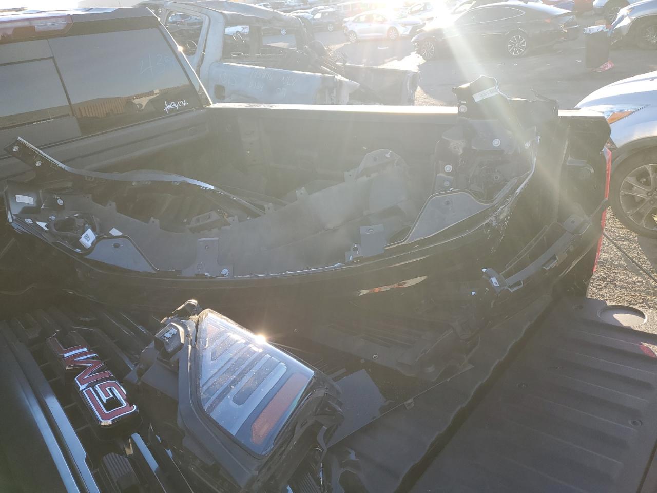 2024 GMC SIERRA K1500 AT4 VIN:1GTUUEEL1RZ374681