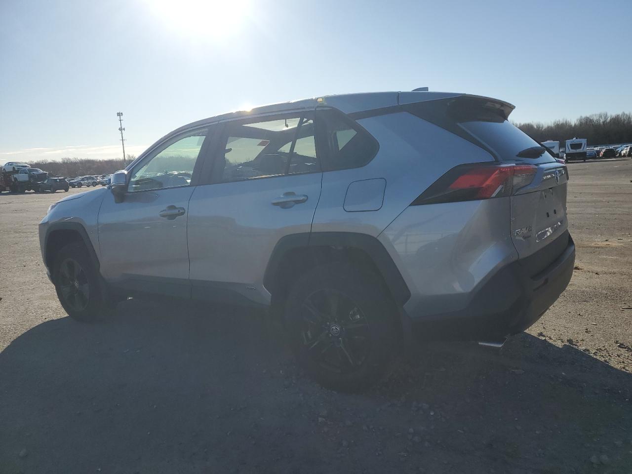 2024 TOYOTA RAV4 XLE VIN:2T3RWRFV5RW192330