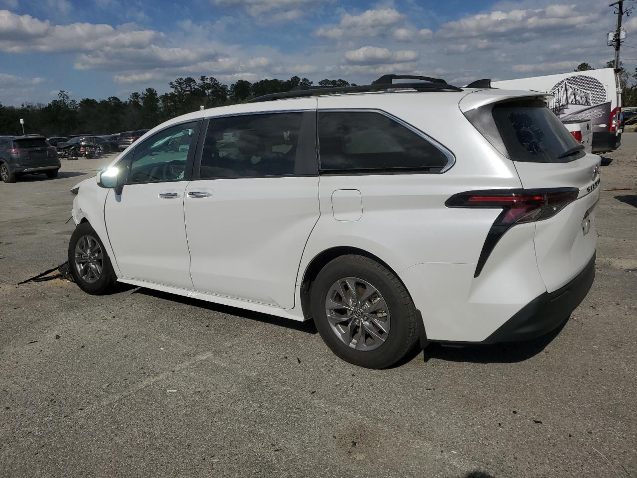2023 TOYOTA SIENNA XLE VIN:5TDYRKEC1PS165988