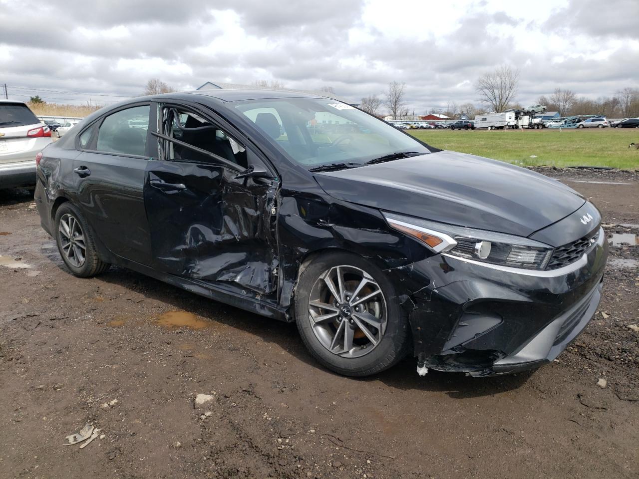2022 KIA FORTE FE VIN:3KPF24AD8NE484172