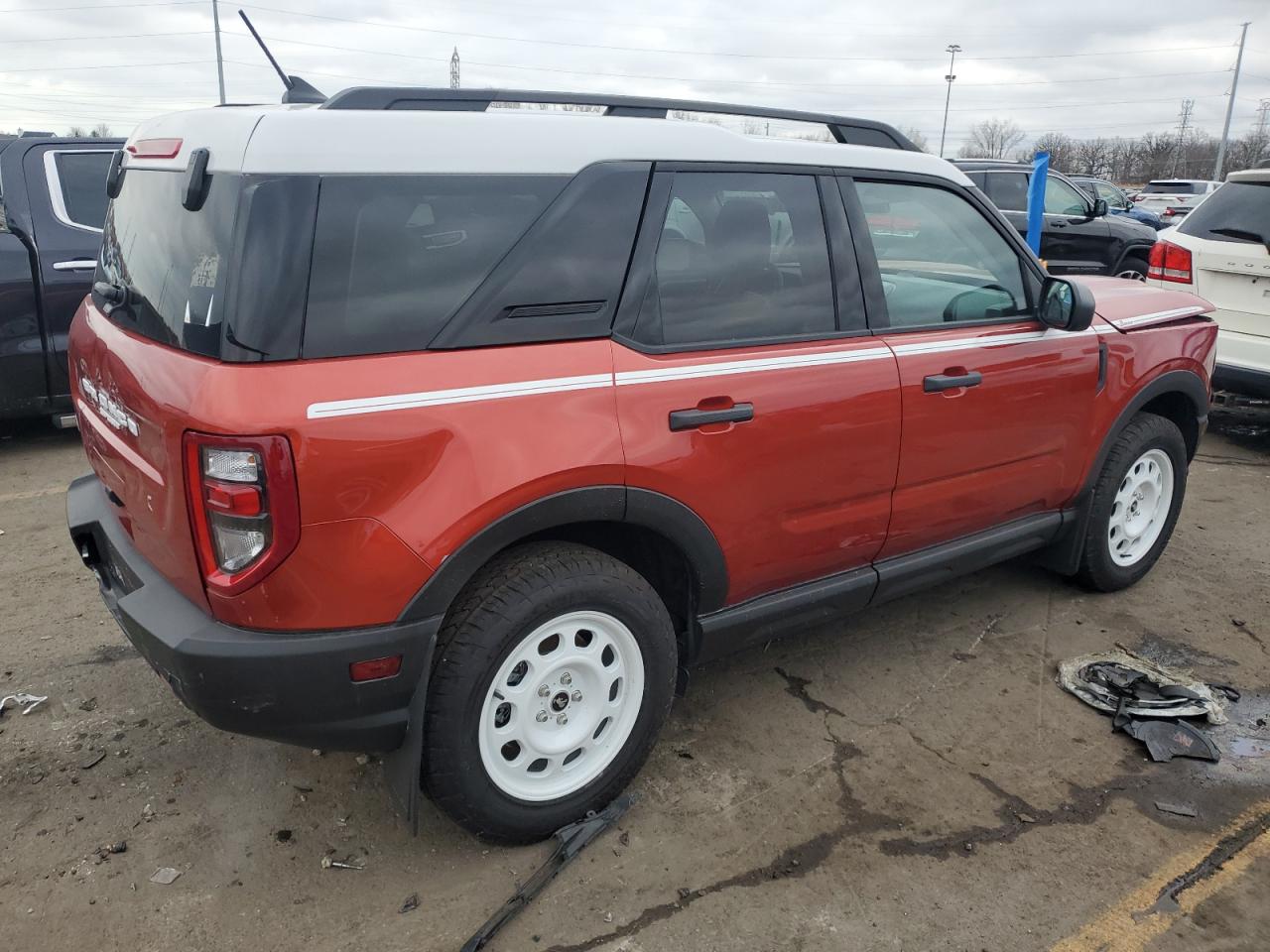 2024 FORD BRONCO SPORT HERITAGE VIN:3FMCR9G67RRE41232
