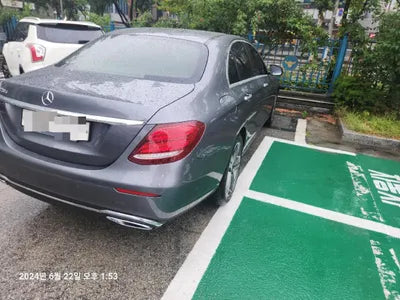 2018 Mercedes-Benz E 220 VIN: