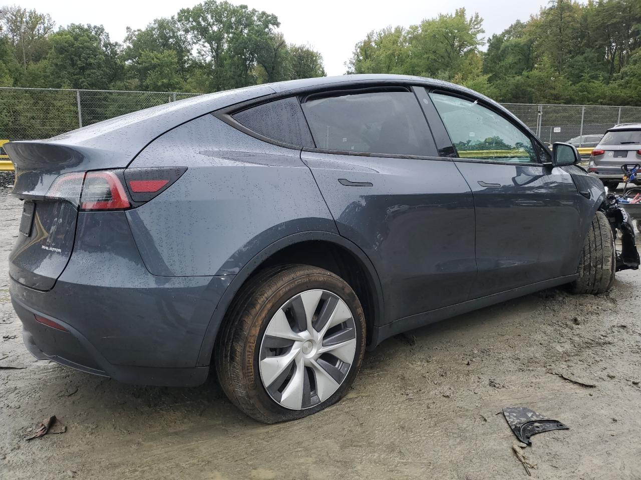 2023 TESLA MODEL Y  VIN:7SAYGDEE7PA037312