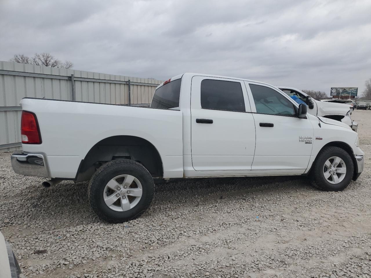 2022 RAM 1500 CLASSIC SLT VIN:3C6RR7LT3NG375368