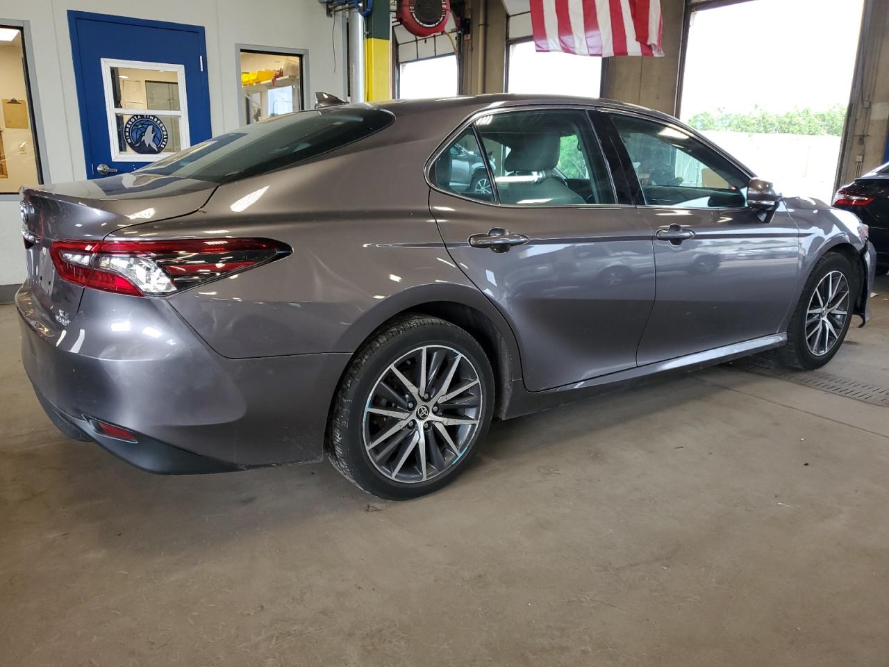 2022 TOYOTA CAMRY XLE VIN:4T1F31AK2NU579771