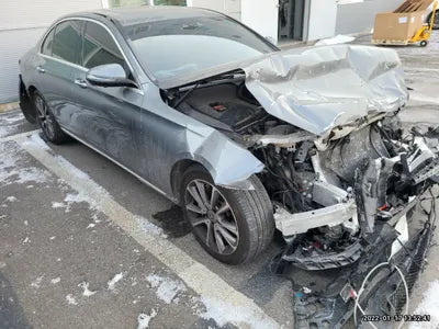 2018 Mercedes-Benz E 300 VIN: