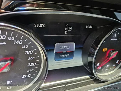 2016 Mercedes-Benz E 220 VIN: