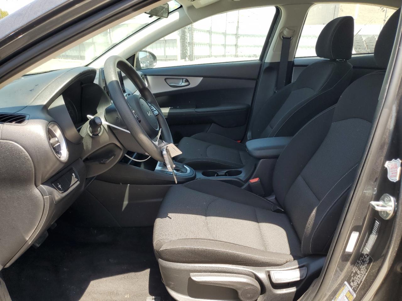 2022 KIA FORTE FE VIN:3KPF24AD3NE448535