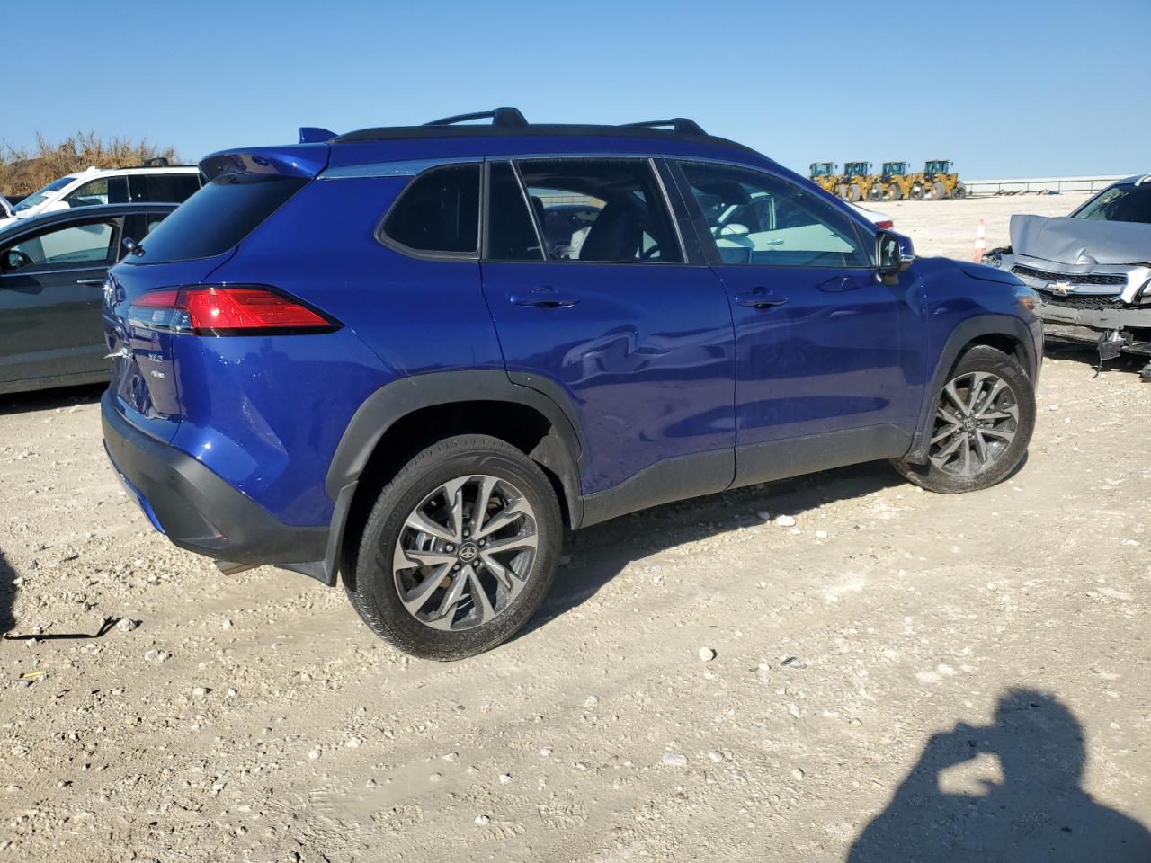 2024 TOYOTA COROLLA CROSS XLE VIN:7MUDAABG5RV102134