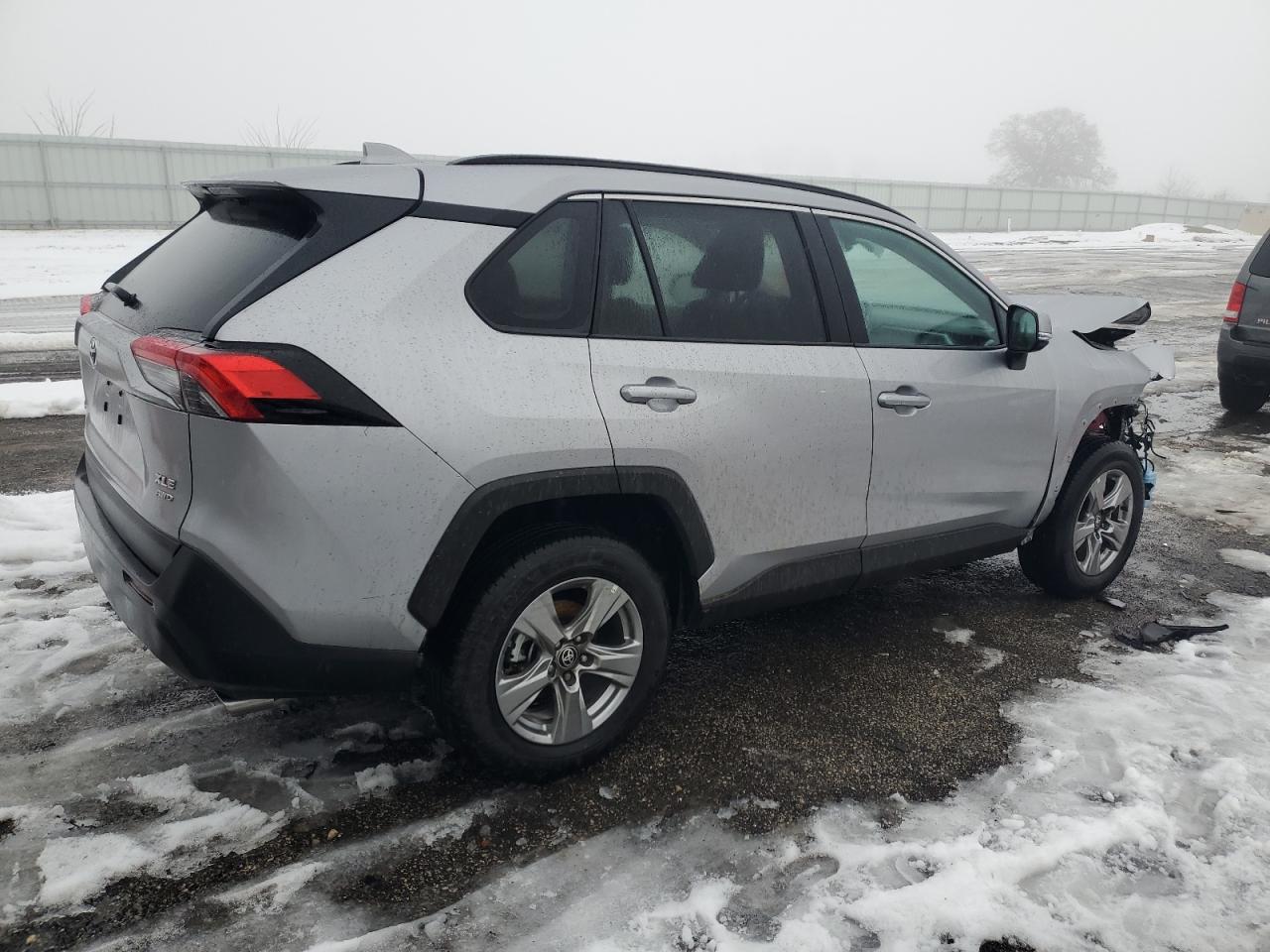 2024 TOYOTA RAV4 XLE VIN:2T3P1RFVXRC413086