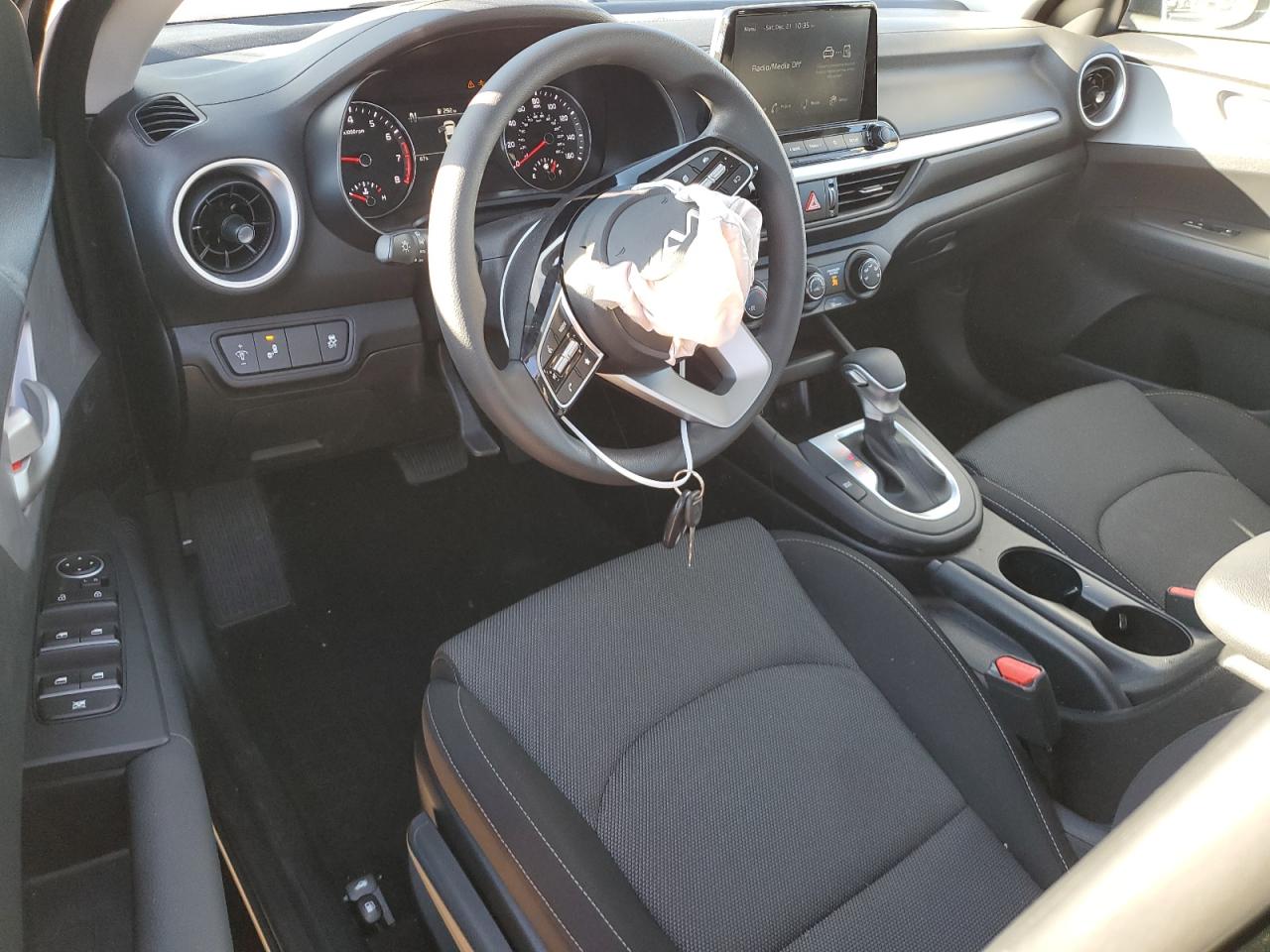 2024 KIA FORTE LX VIN:3KPF24AD7RE824241
