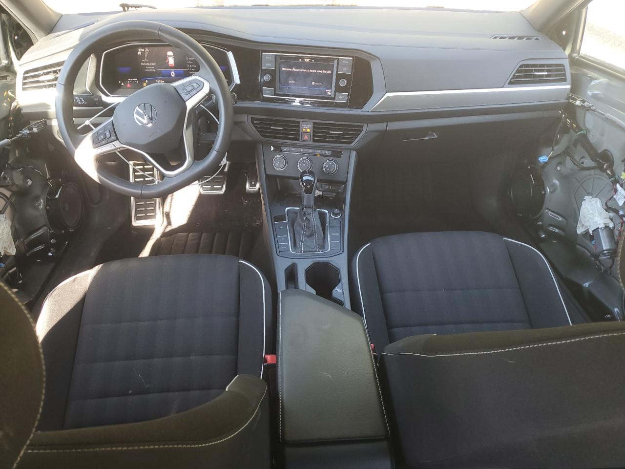 2024 VOLKSWAGEN JETTA SPORT VIN:3VWBM7BU1RM021629