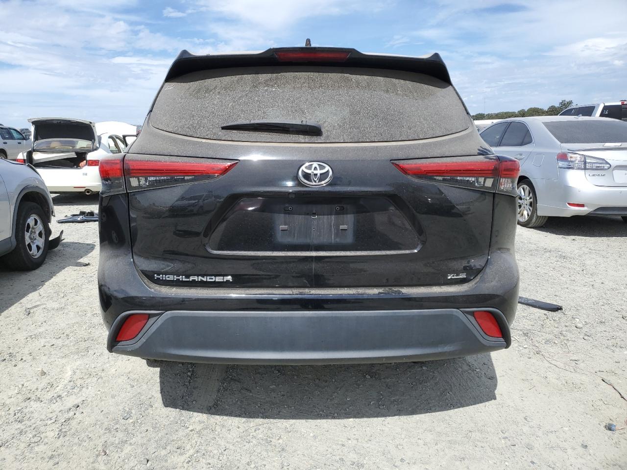 2022 TOYOTA HIGHLANDER XLE VIN:5TDGZRAH1NS102523