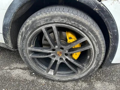 2015 Porsche Cayenne VIN: