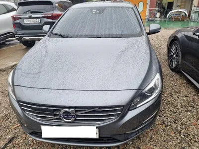 2018 Volvo S60 YV1FS79B0J2466713 VIN:YV1FS79B0J2466713