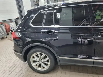2020 Volkswagen Tiguan VIN: