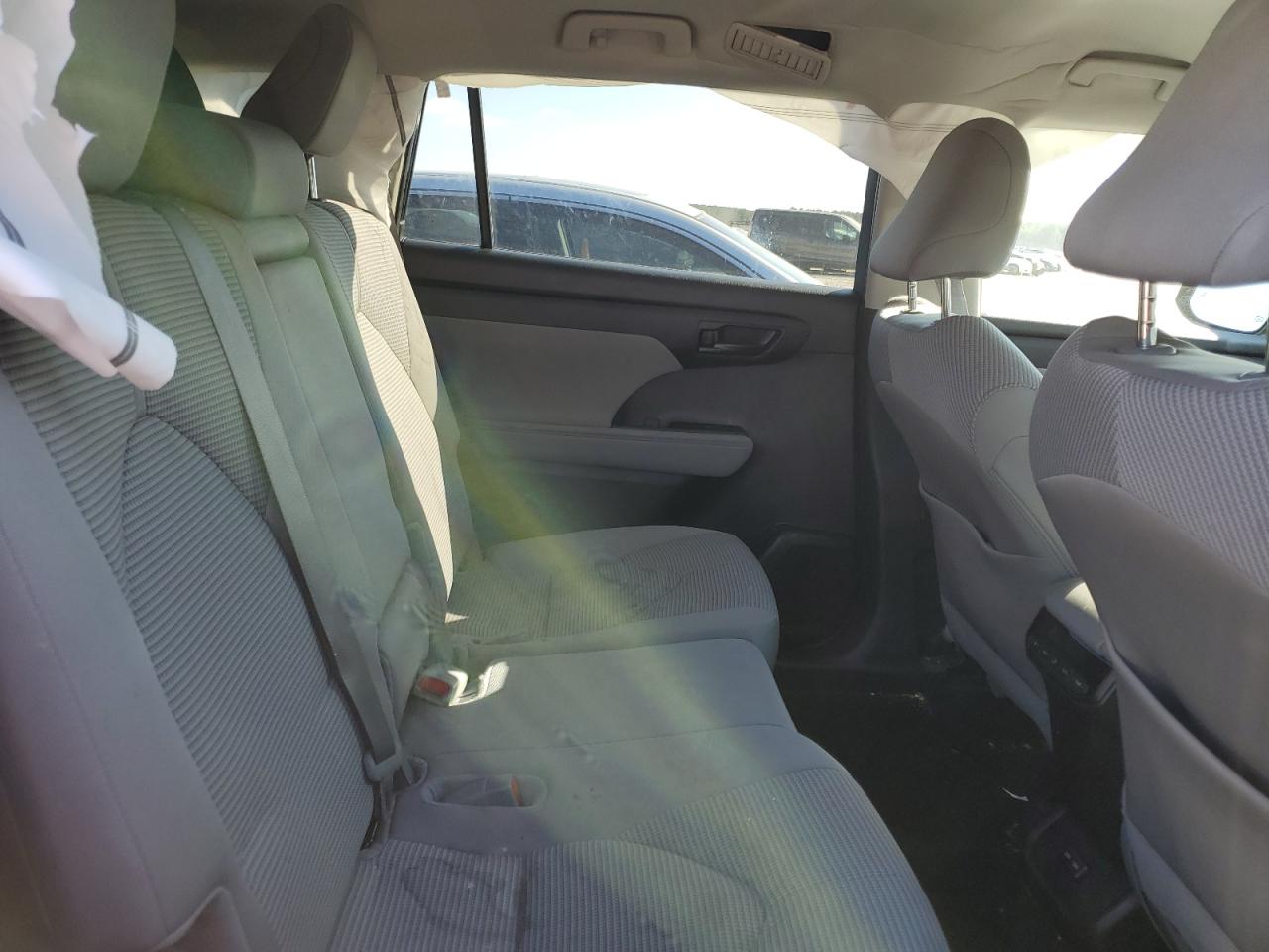 2024 TOYOTA HIGHLANDER LE VIN:5TDKDRAH8RS532676